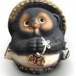 tanuki statue | Shimenawa | What is a Tanuki?